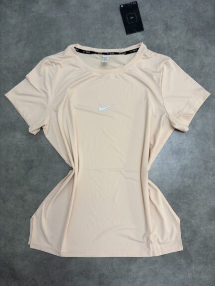 T-shirt nike fluide