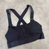Brassière avec fermeture