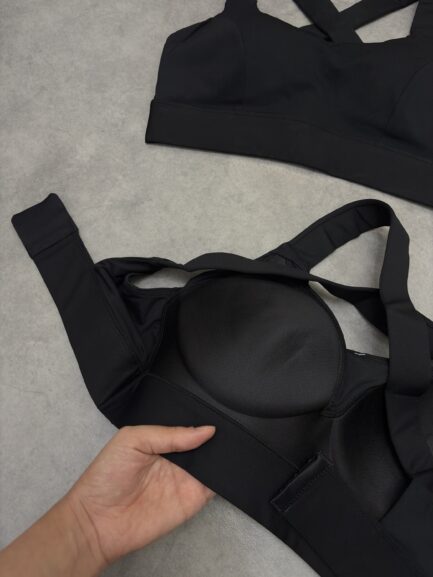 Brassière noir